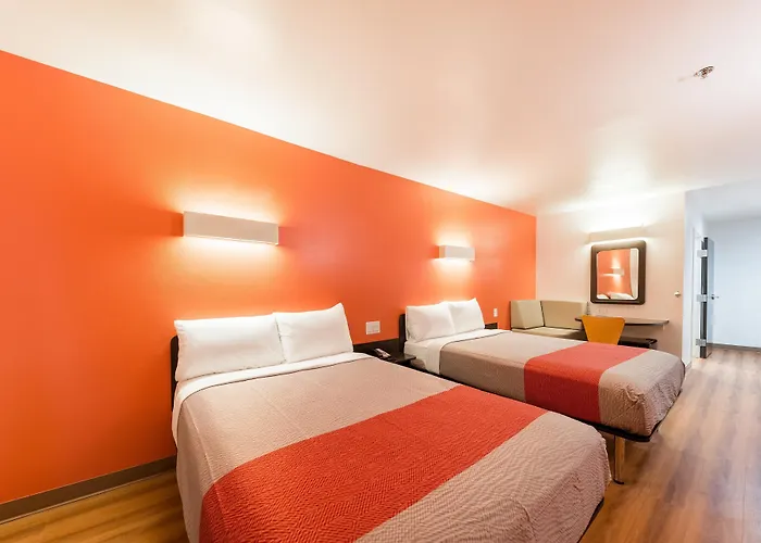 6 Worth, Tx - North - Saginaw Hotel 4*