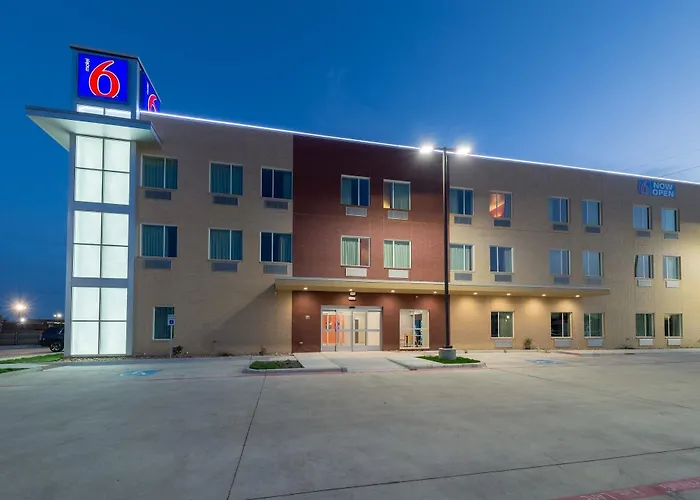 6 Worth, Tx - North - Saginaw Hotel